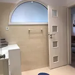 Apartment Luxury Westpark 2 View W6 Bukarest