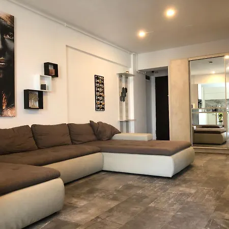 Luxury Westpark 2 View W6 Apartment Bukarest