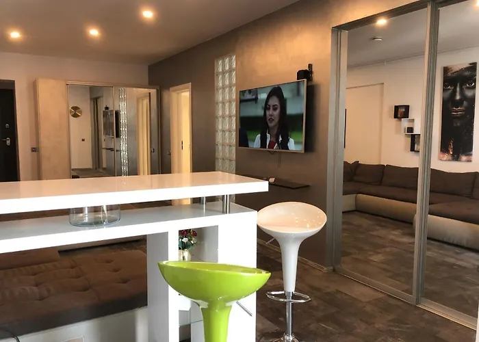 Luxury Westpark 2 View W6