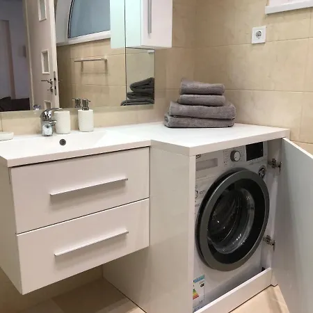 Luxury Westpark 2 View W6 Апартаменти *