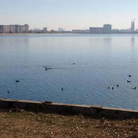 Luxury Westpark 2 View W6 * 부쿠레슈티